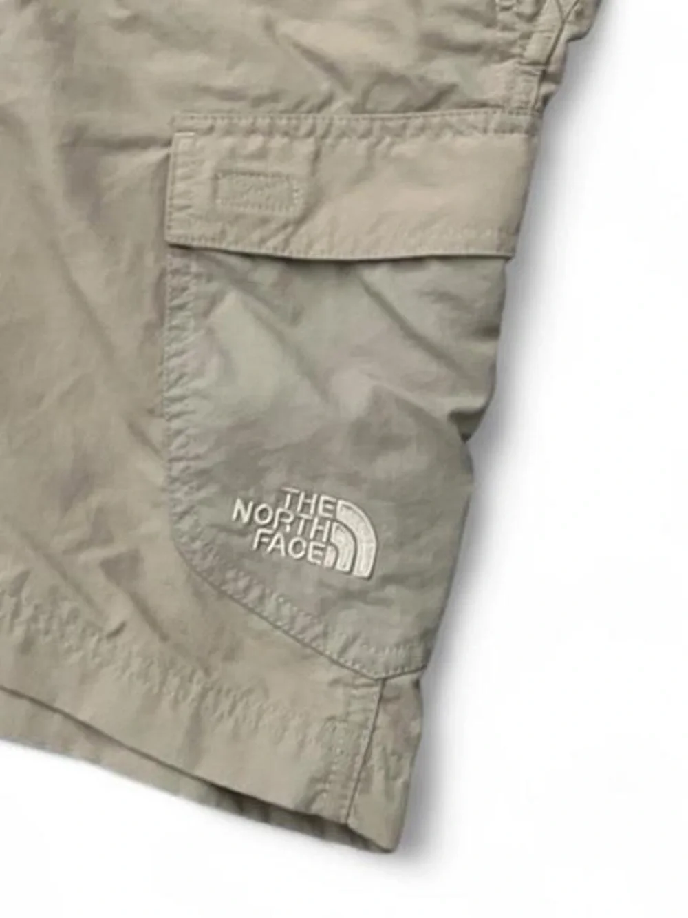 The North Face Men's Beige Cargo Shorts size 30